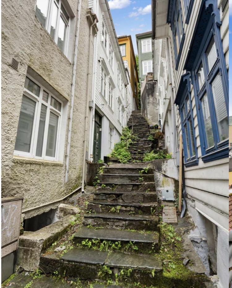 New In Historical Street Leilighet Bergen